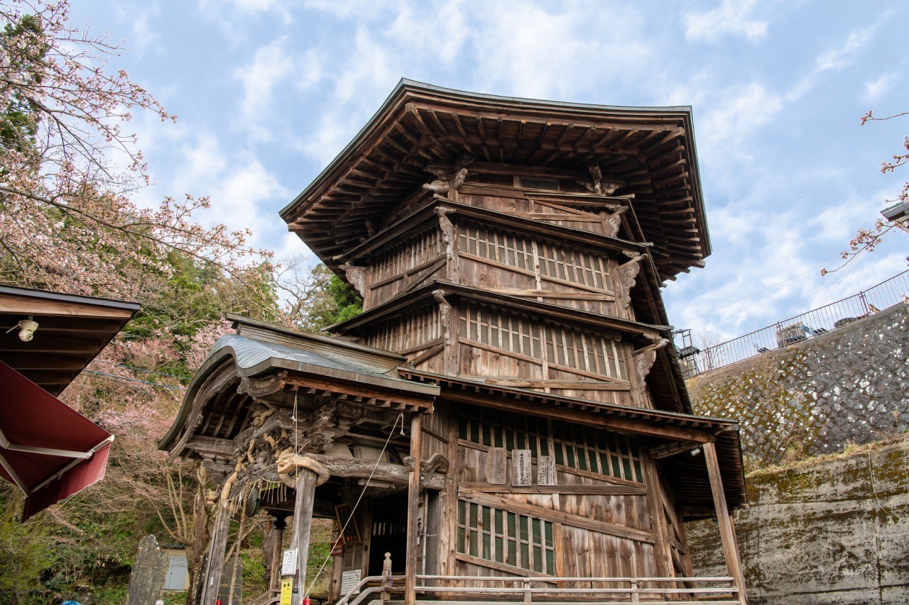 Sazaedo merupakan sebuah Important Cultural Property di Aizu dengan bentuk bangunan spiral di dalamnya.