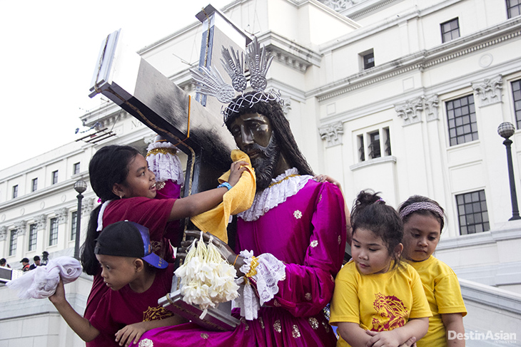 Ritual Menyambut Dewa Gunung