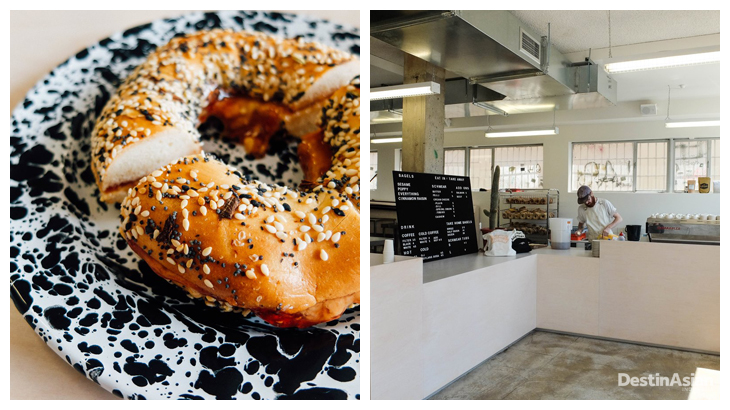 Kiri-kanan: Bagel disajikan dengan beragam pilihan isian; Mile End Bagels menyulap bengkel jadi restoran.