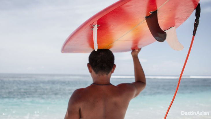 Seorang pelancar di Mentawai.