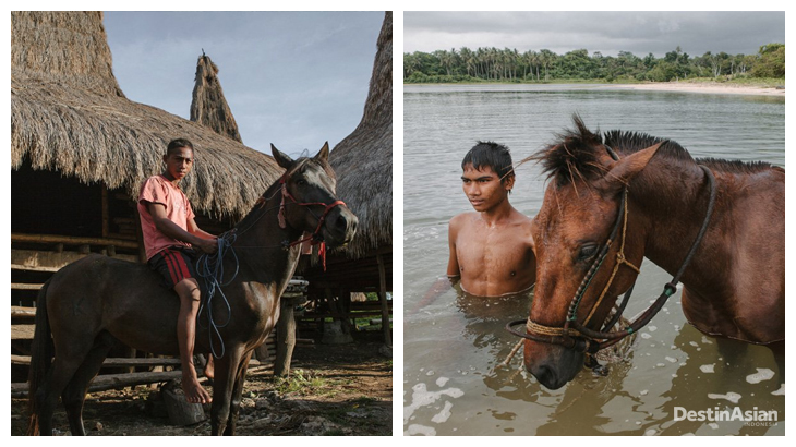 Sejak kecil, anak-anak di Sumba sudah dibiasakan dekat dengan kuda.