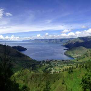 Danau Toba, destinasi prioritas pariwisata Indonesia.
